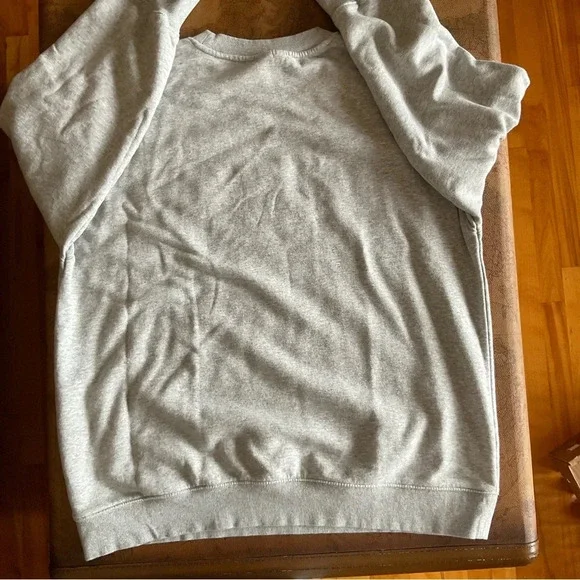 H&M Paris sweatshirt size large, grey with white - Picture 7 of 8